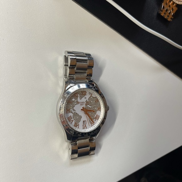 Michael Kors watch - Picture 5 of 5